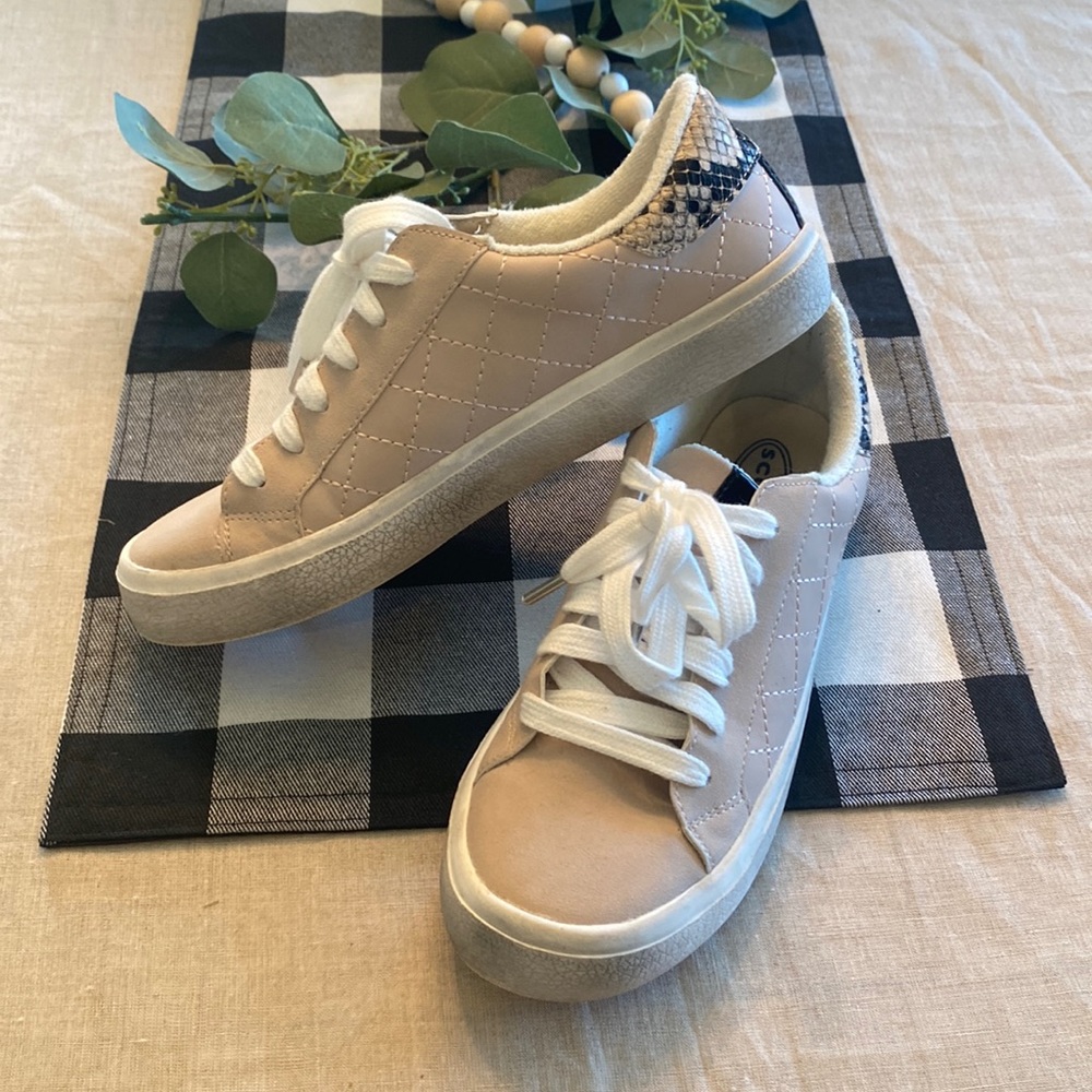 Scoop Blush/ Snake Print Sneakers